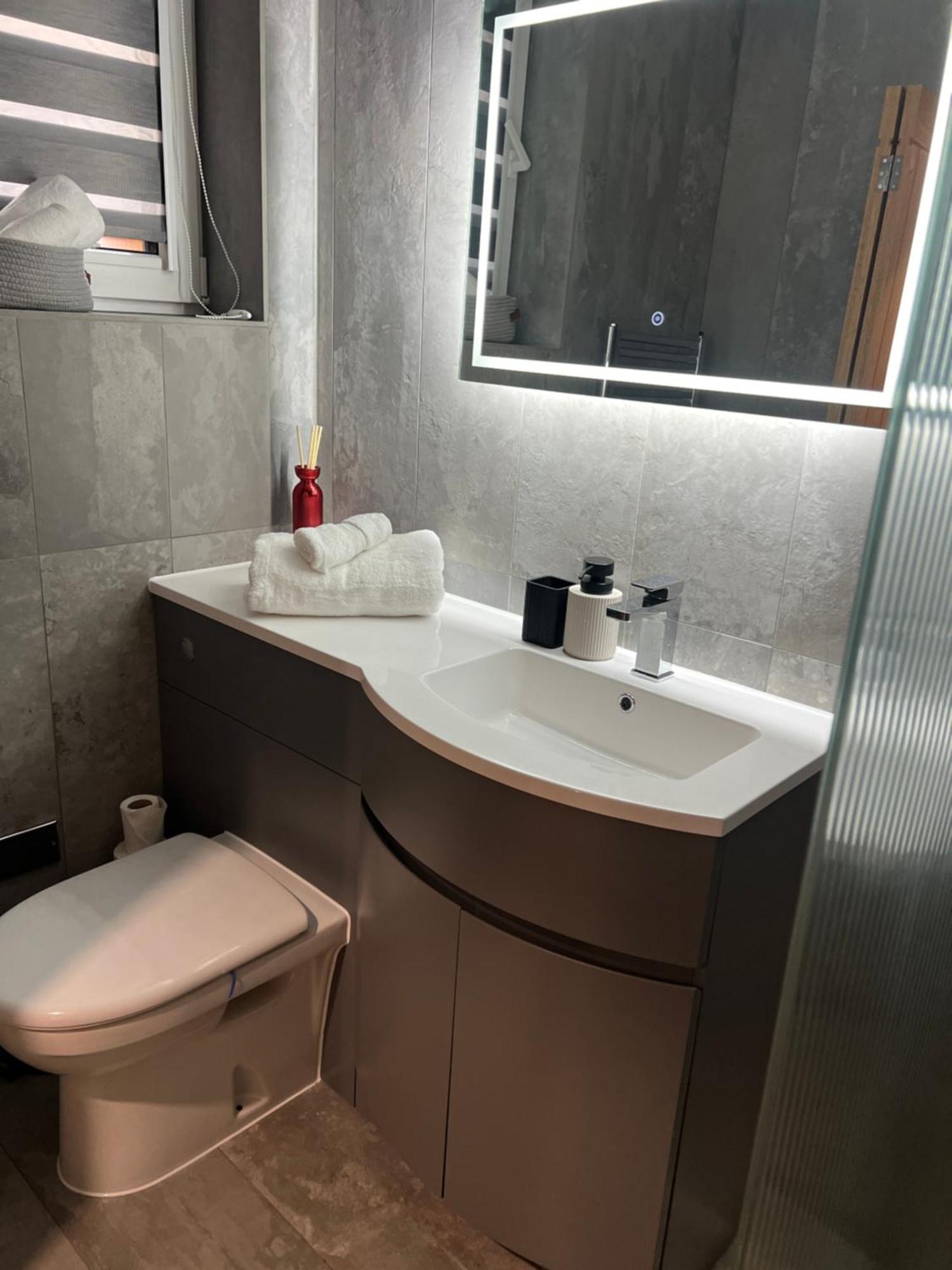 New Built Cosy Apartment Within Walking Distance Of Churchill Hospital Oxford Luaran gambar