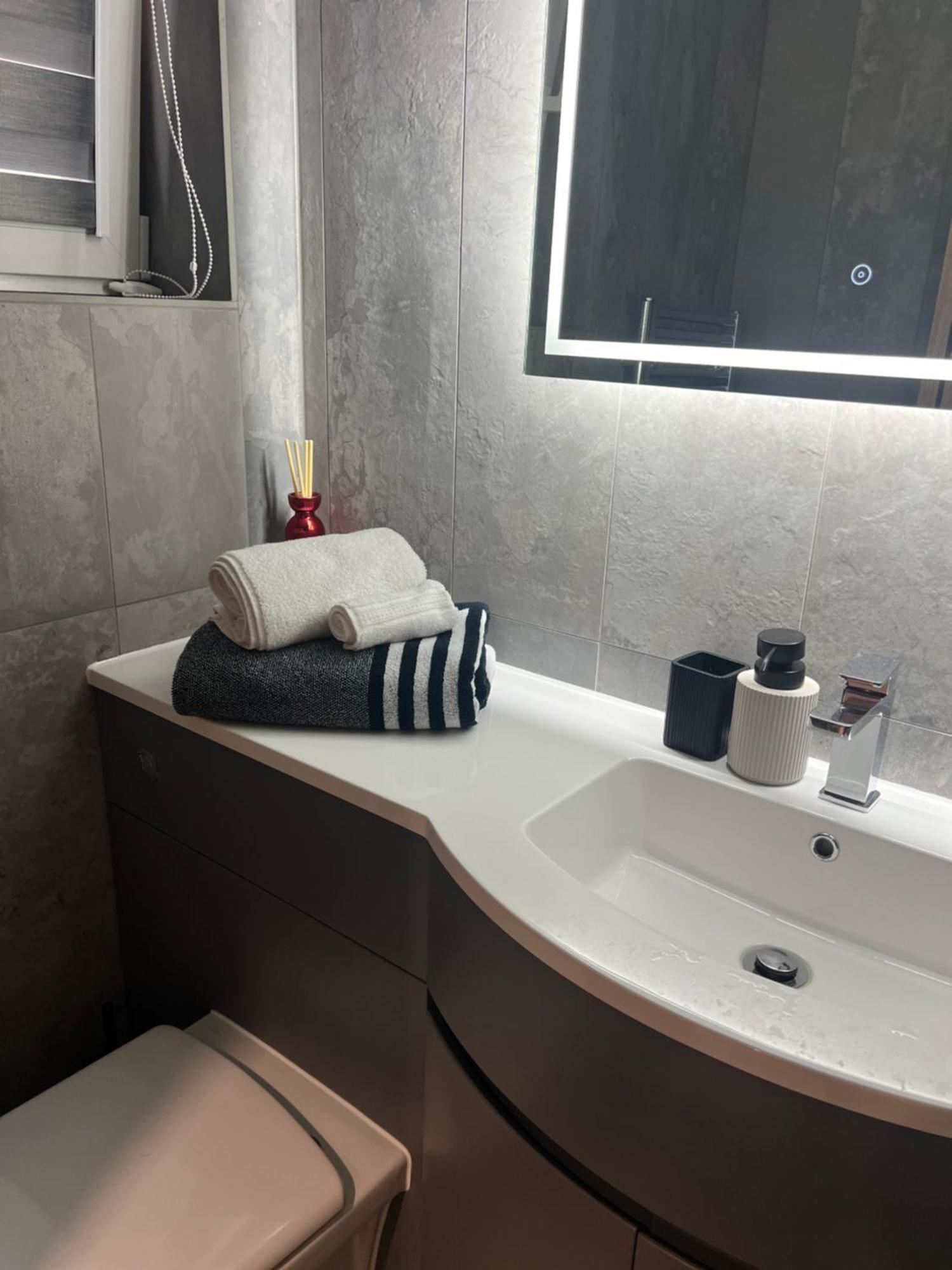 New Built Cosy Apartment Within Walking Distance Of Churchill Hospital Oxford Luaran gambar